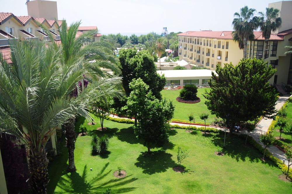 Queen'S Park Le Jardin Kemer Exterior foto