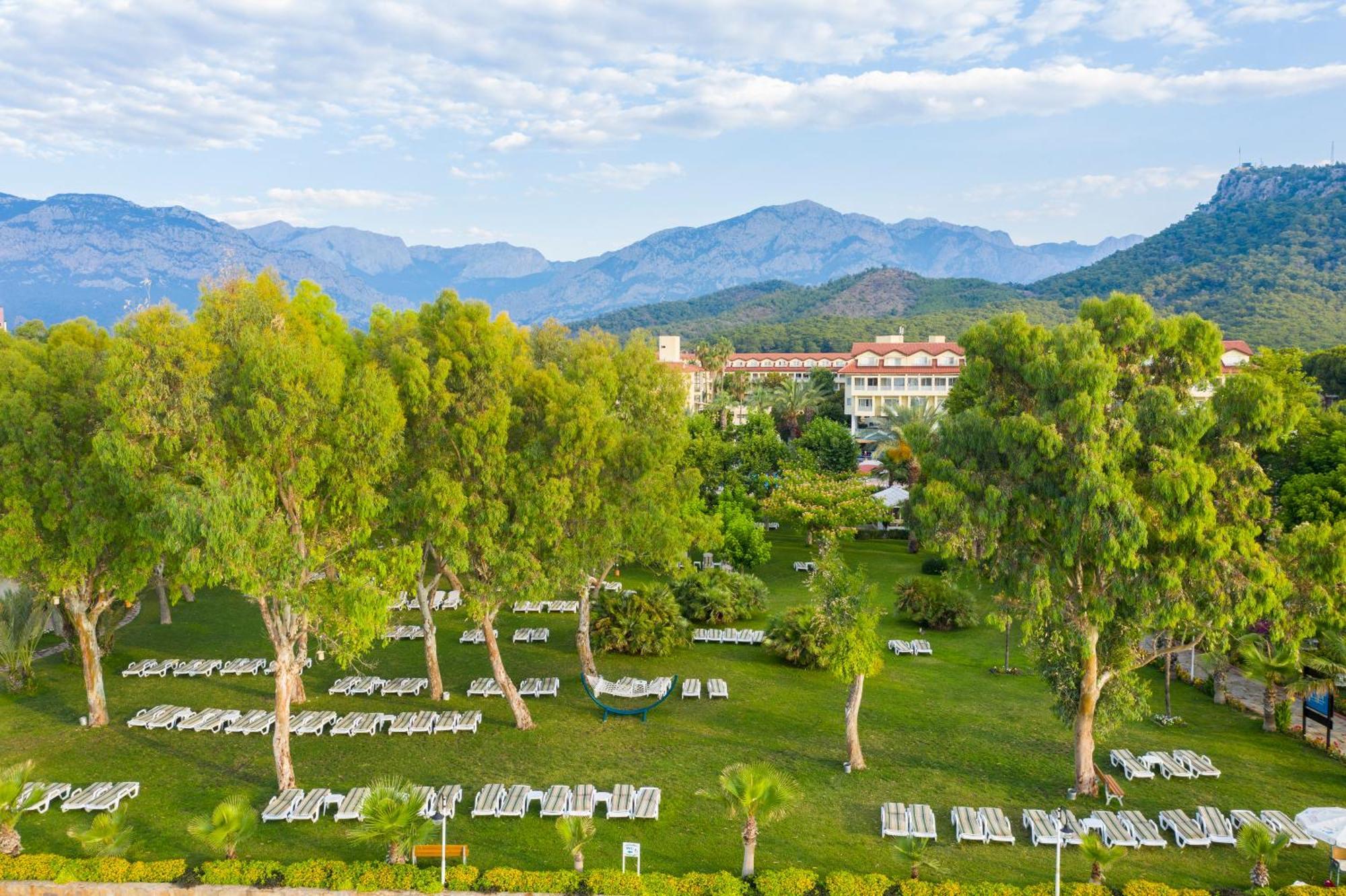 Queen'S Park Le Jardin Kemer Exterior foto