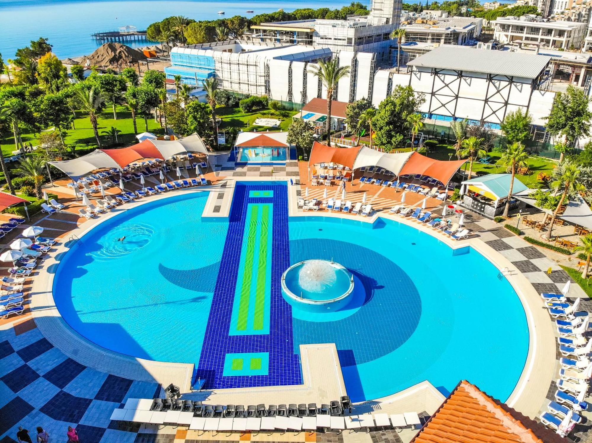 Queen'S Park Le Jardin Kemer Exterior foto