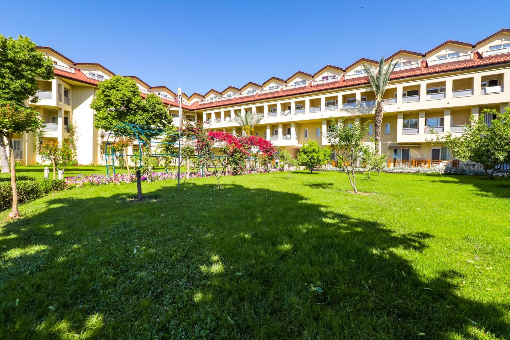 Queen'S Park Le Jardin Kemer Exterior foto